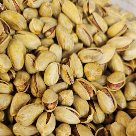 فروش انواع آجیل شور و خام